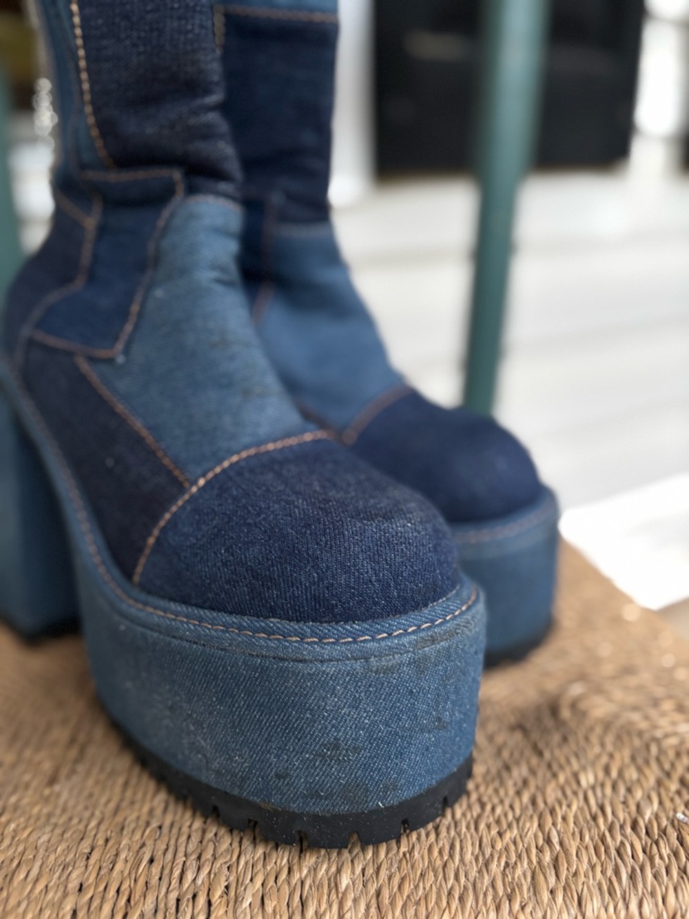 DOLLS KILL x Bratz Women’s Platform Denim Platform Boots - size 9 - Picture 3 of 9